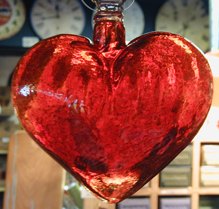 Kitras Art Glass Kitras 3-Inch Heart Shaped Glass Ornament, Red